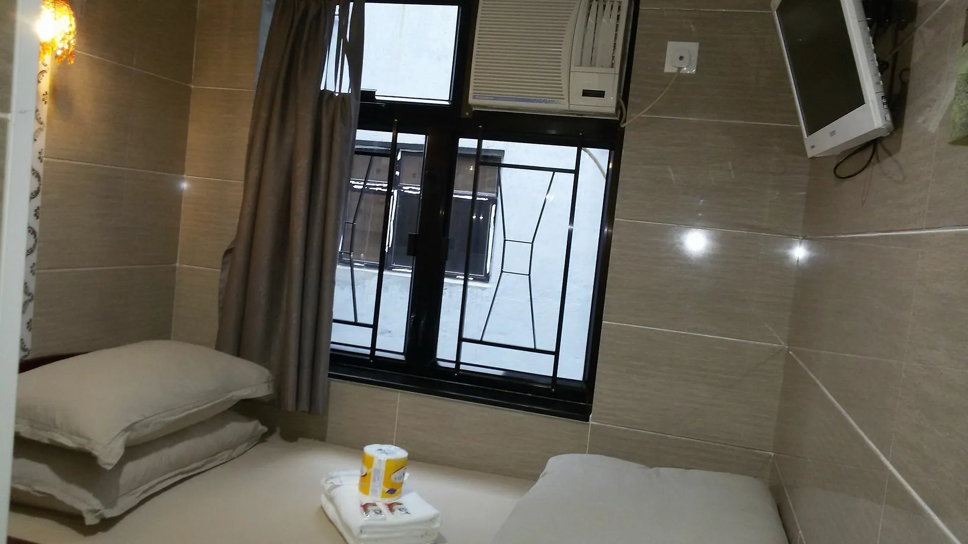 Aashiana Hotel Kowloon  0*, Kowloon (Hong Kong)